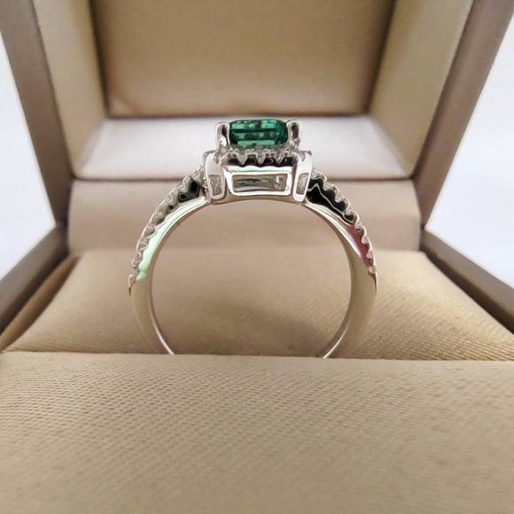 Jewelry - 2ct S925 Sterling Emerald Cut Moissanite Ring